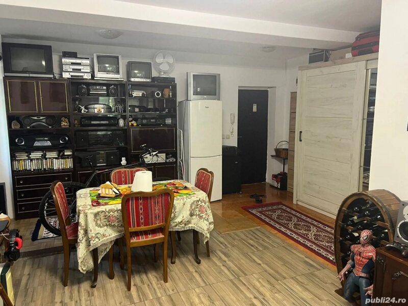 Salaj, vand garsoniera cf. 1 semidec.,